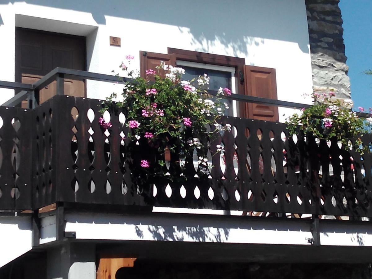 Maison Mey - Cir Vda Gignod 008 Aosta Exterior foto